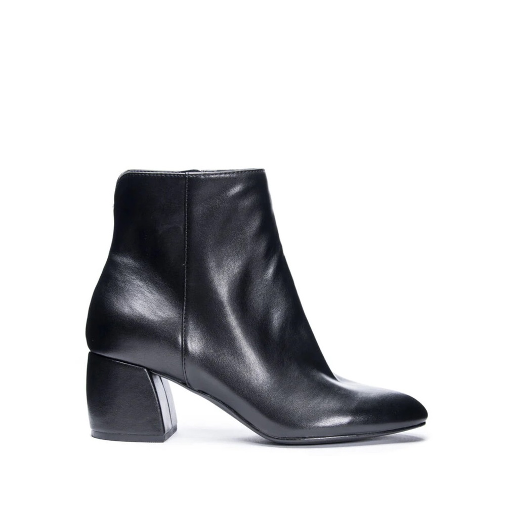 Chinese Laundry - Davinna - 60s Style Vegan Leather Ankle Round Toe Boots
